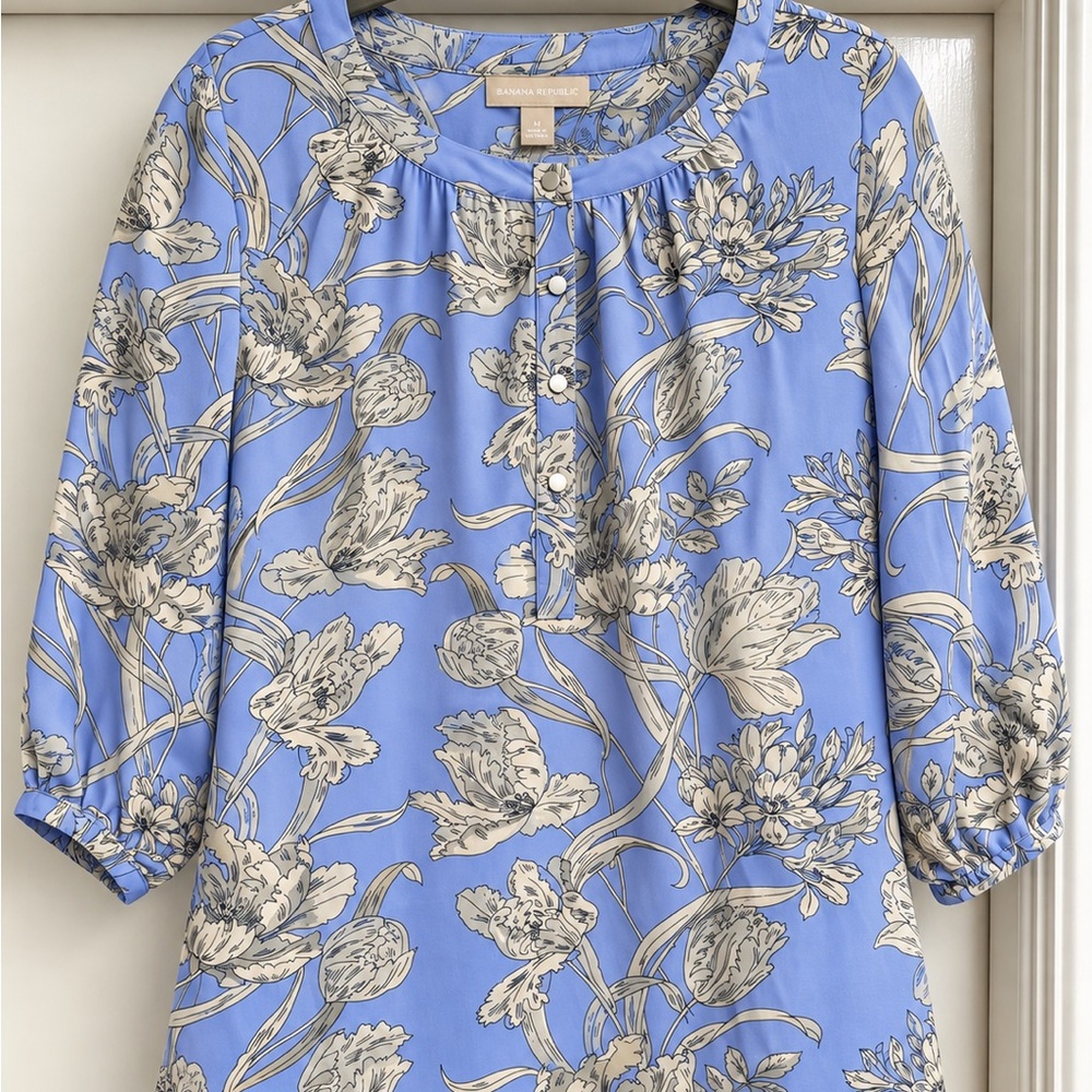 Banana Republic Blue Floral Button-Front Women's Top